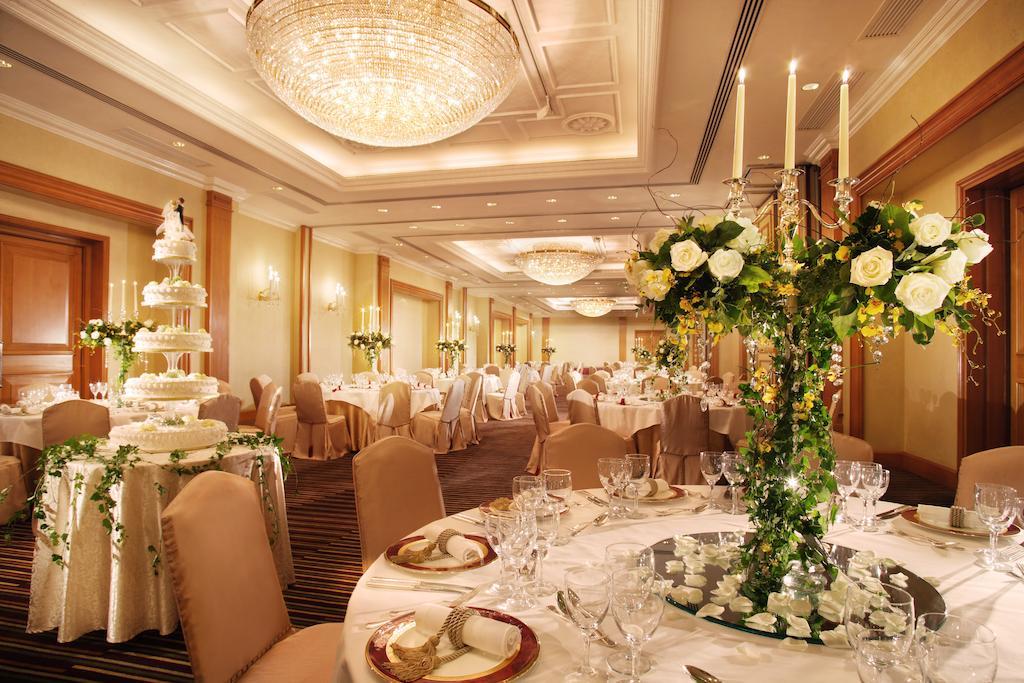 Marco Polo Hongkong Hotel Restaurant billede Wedding reception at the InterContinental London